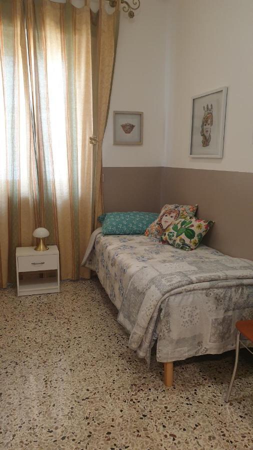 I Mori In Campidoglio Affitta Camere SantʼAgata di Militello Exteriör bild